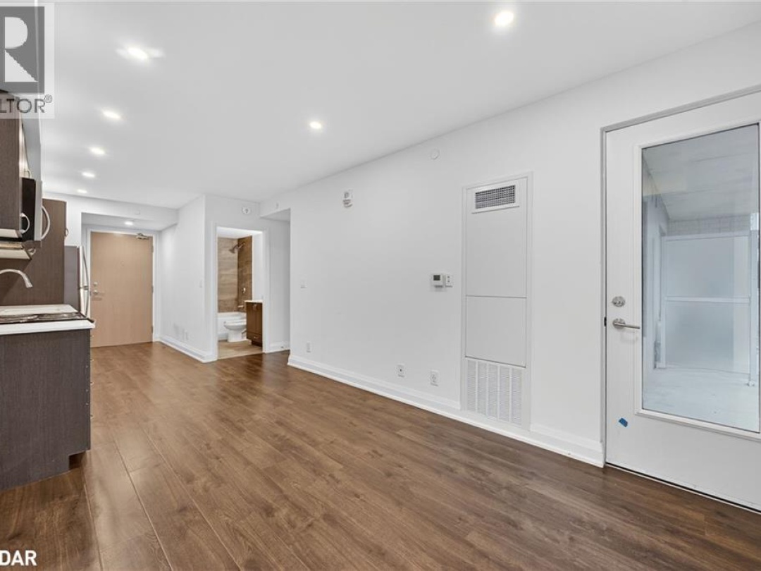 58 LAKESIDE Terrace Unit# 305, 