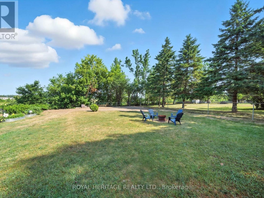 125 ELM TREE ROAD N, 