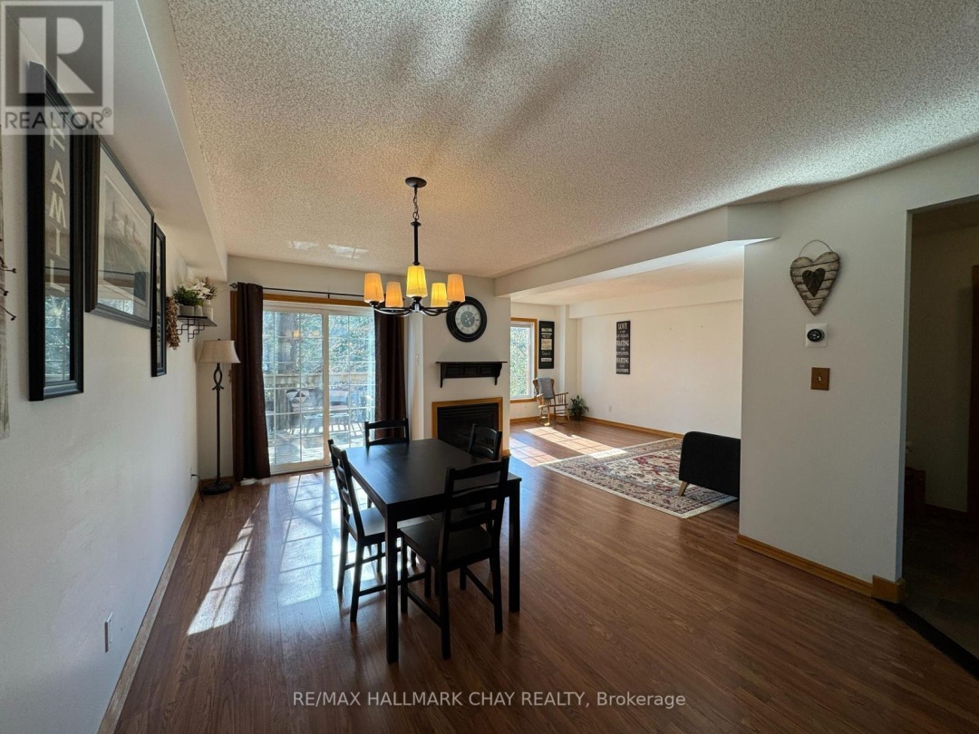 20 Liza Crescent, Lake Muskoka