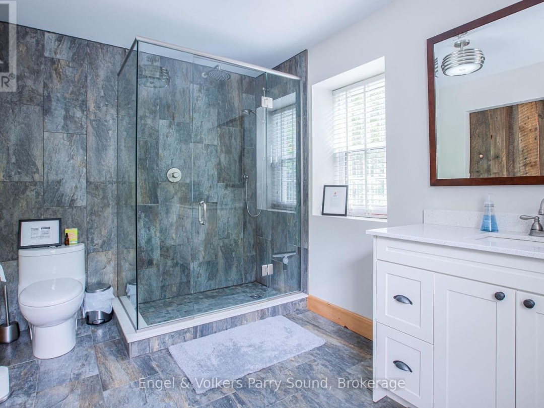 6 HARMONY LANE, 