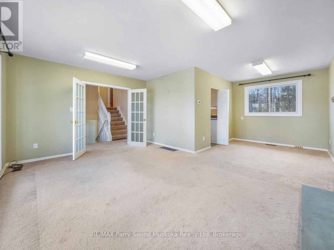 2 WILLIAM STREET, Parry Sound