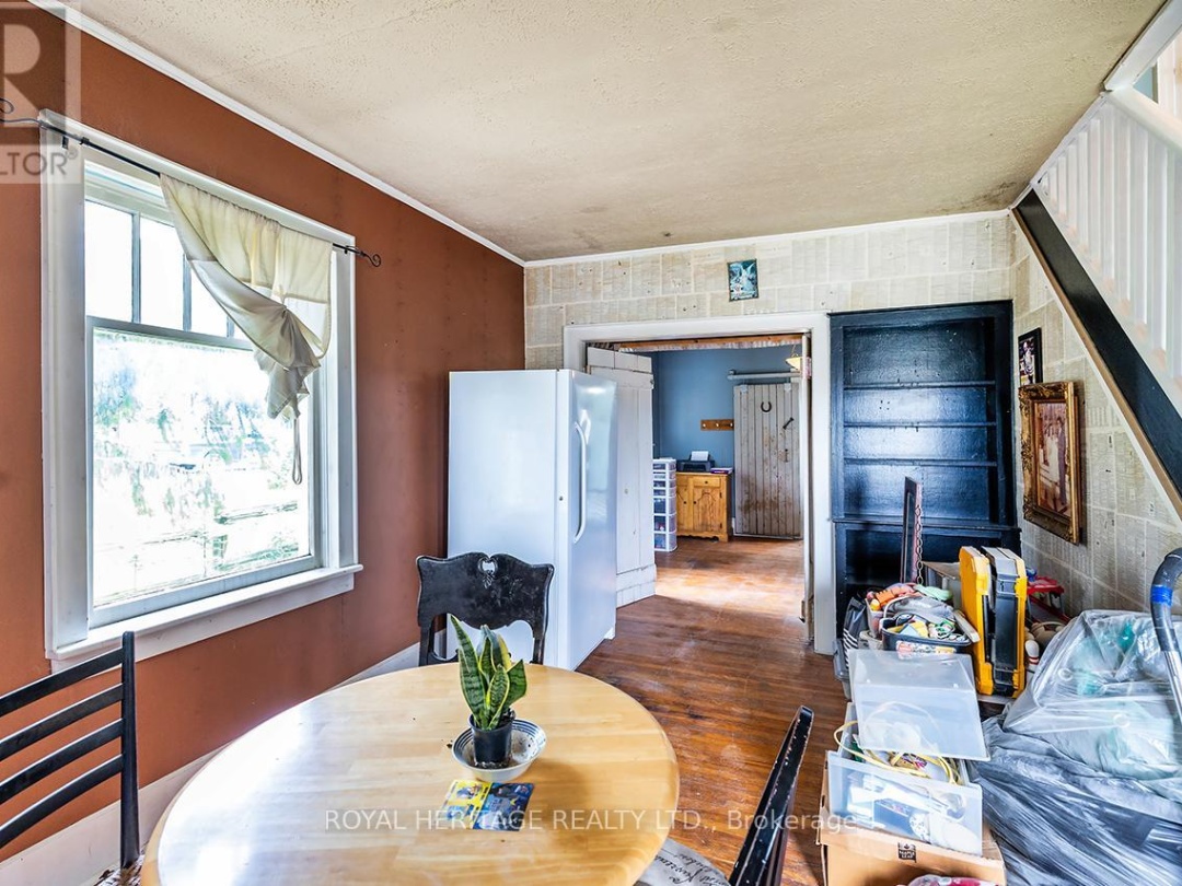 833 WOODVILLE ROAD, 