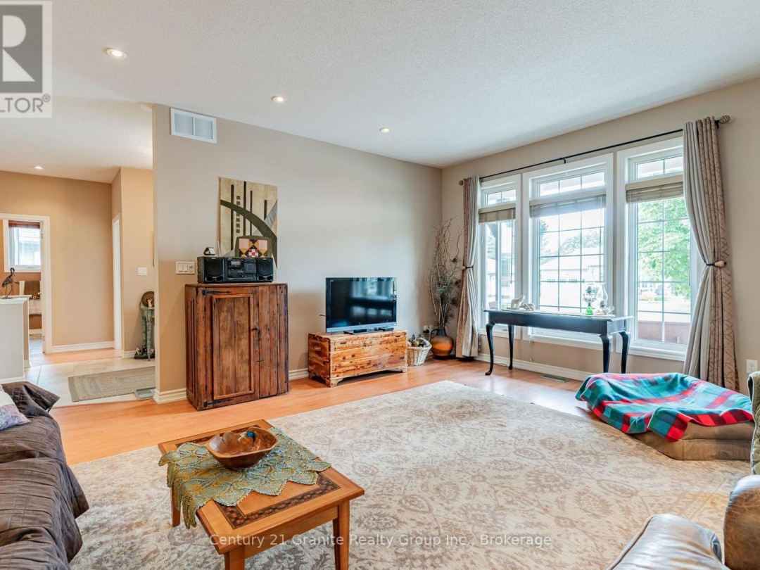 21 WINDOVER DRIVE, 