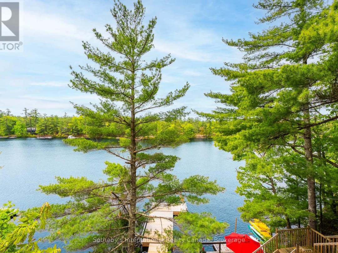 5760 Kahshe Lake, Kahshe Lake