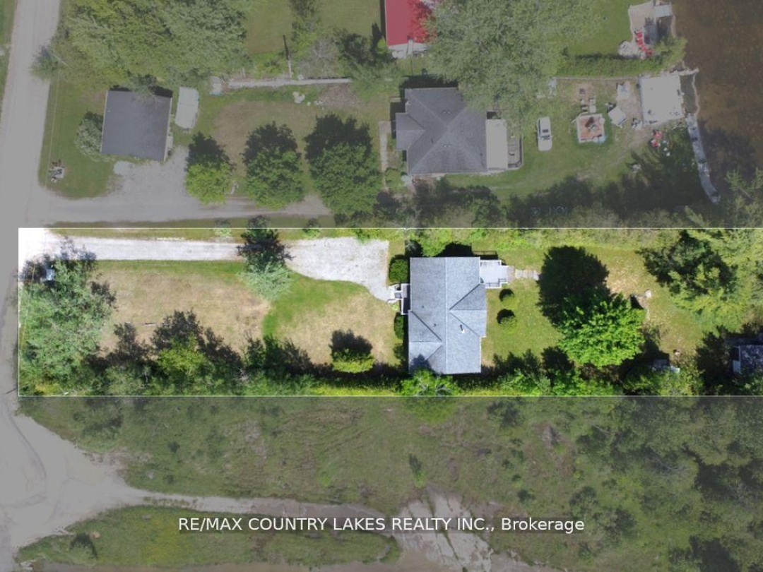 275 MCGUIRE BEACH ROAD, Canal Lake