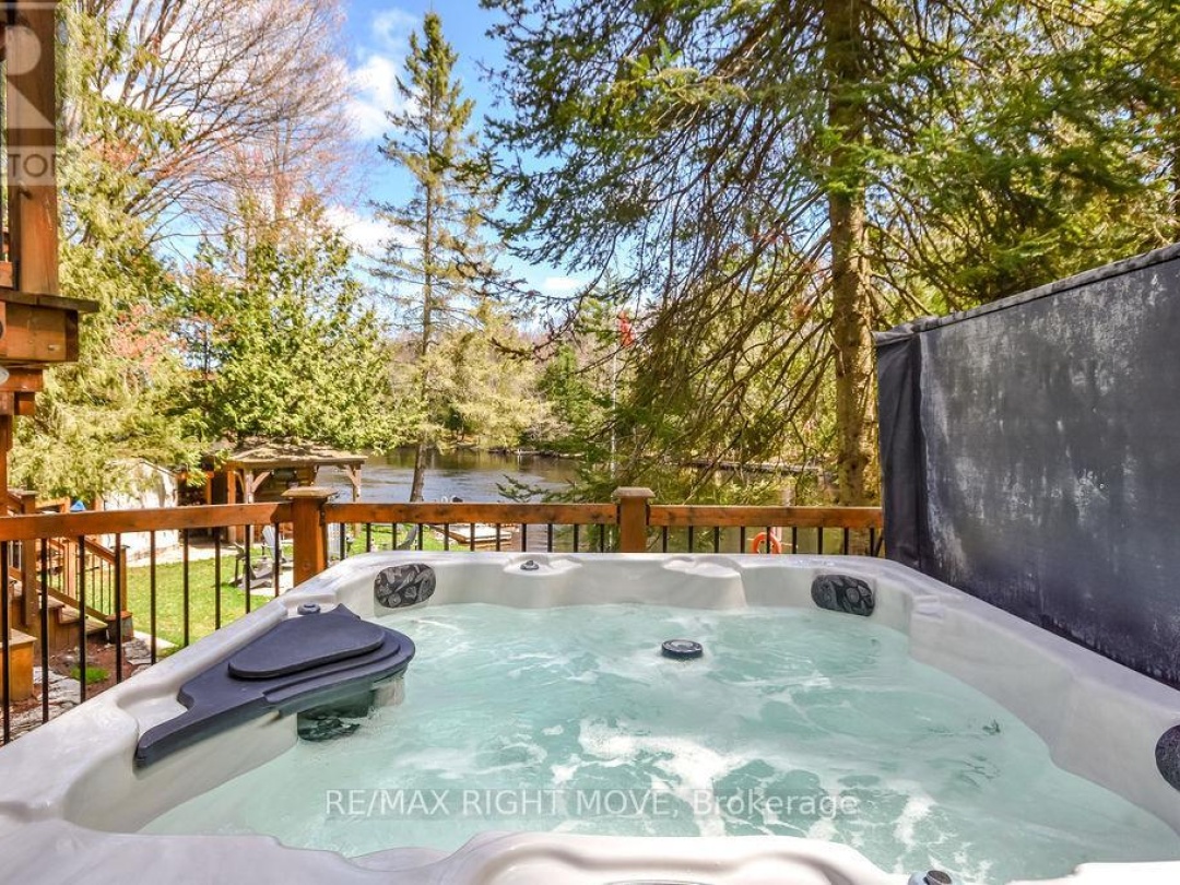 7697 WEST RIVER ROAD, Severn Lake