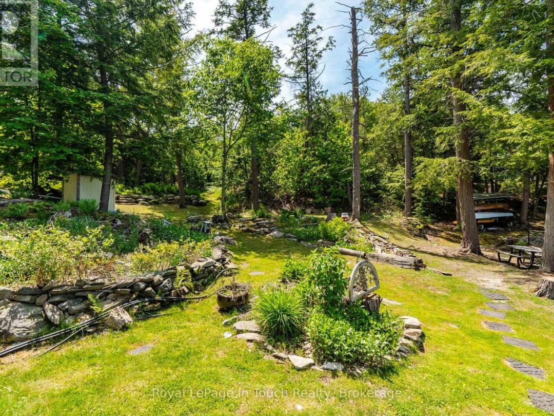 4 IS 270 GEORGIAN BAY ISLAND, 
