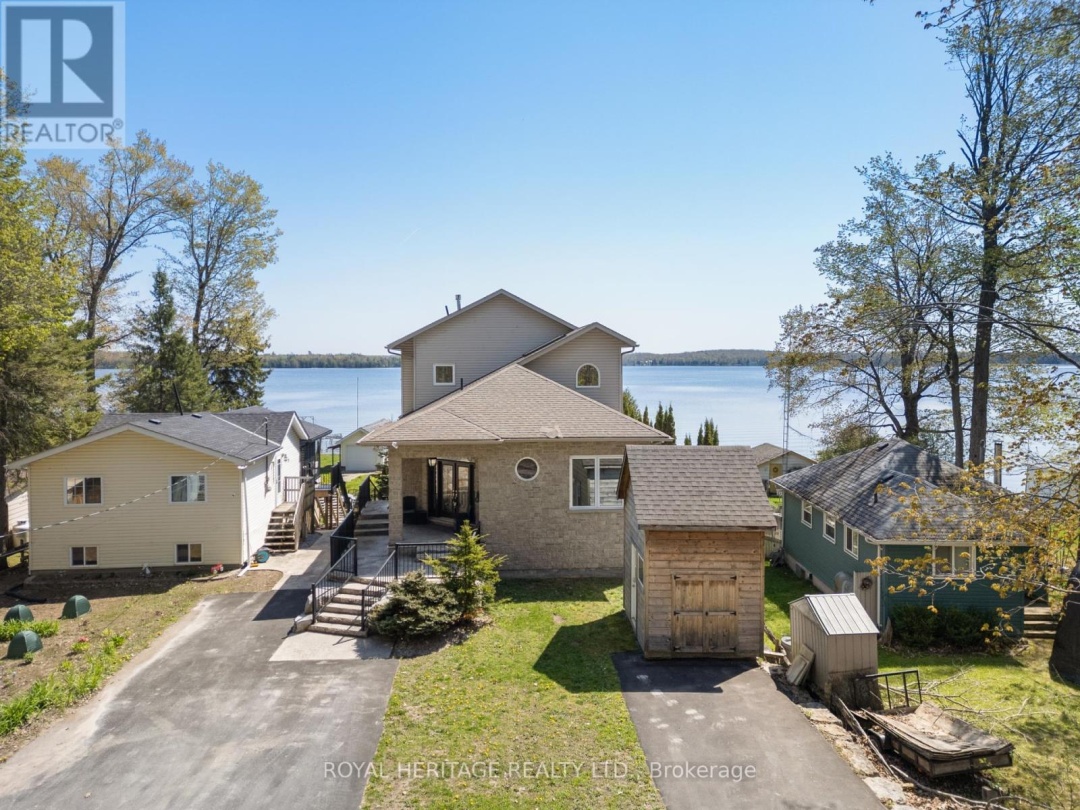 34 Hills Road, Pigeon Lake