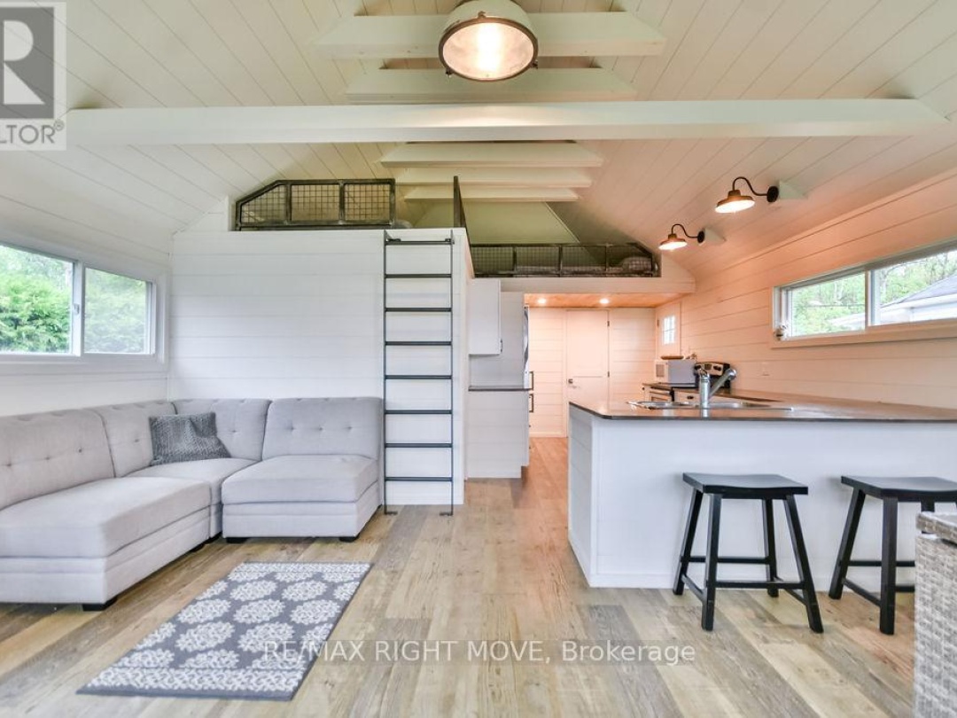 4458 PLUM POINT ROAD, 