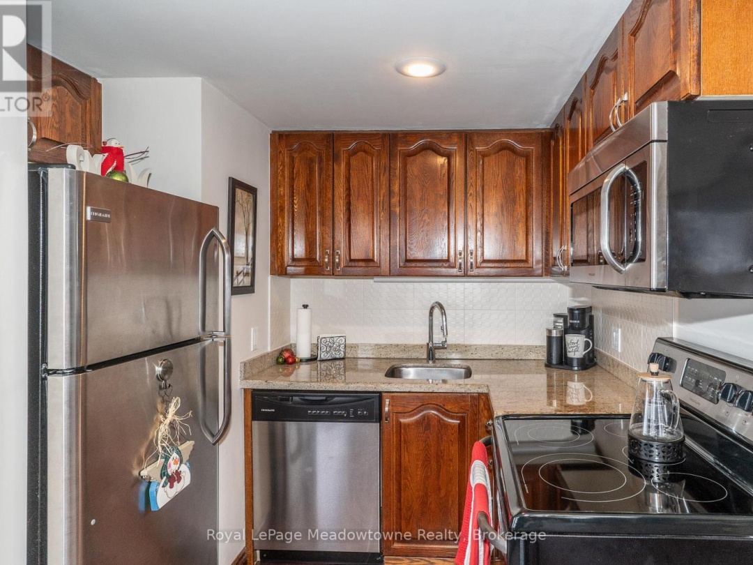 301 - 34 DEERHURST GREENS ROAD, 