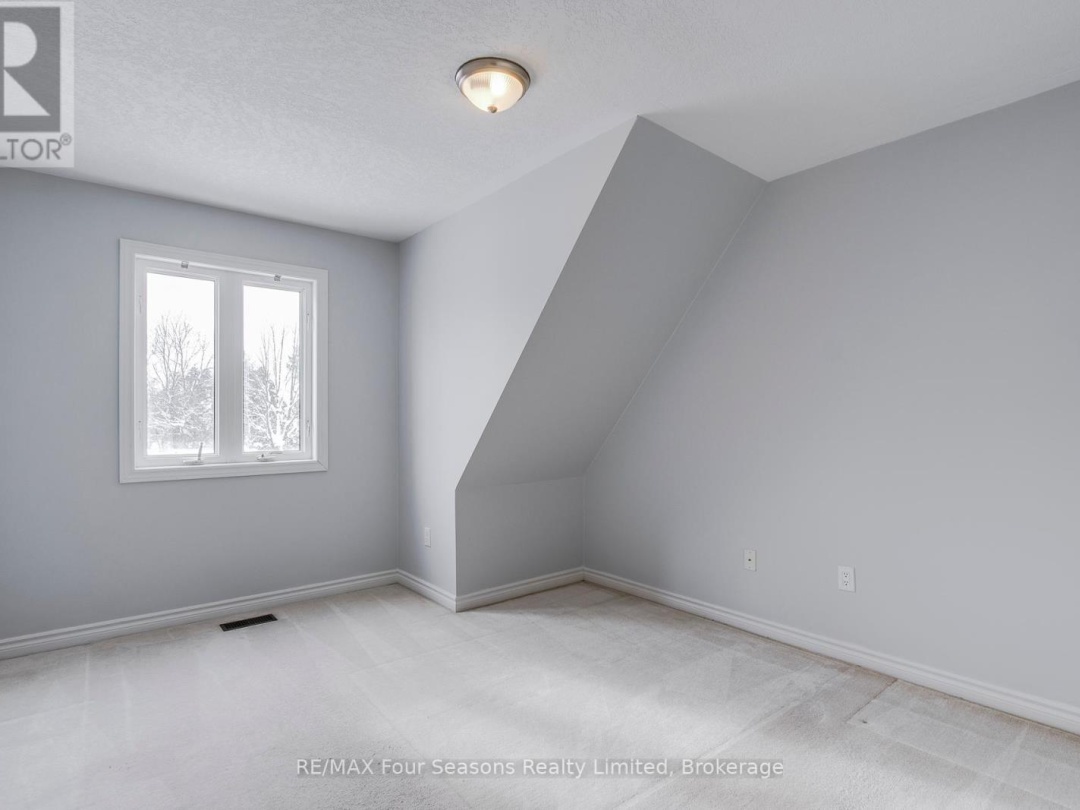 1 5 Invermara Court, Orillia