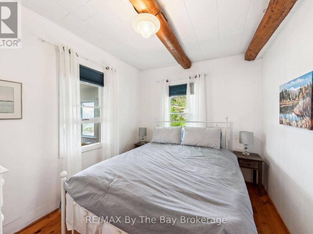3572 ISLAND 820/MERMAID ISLAND, 