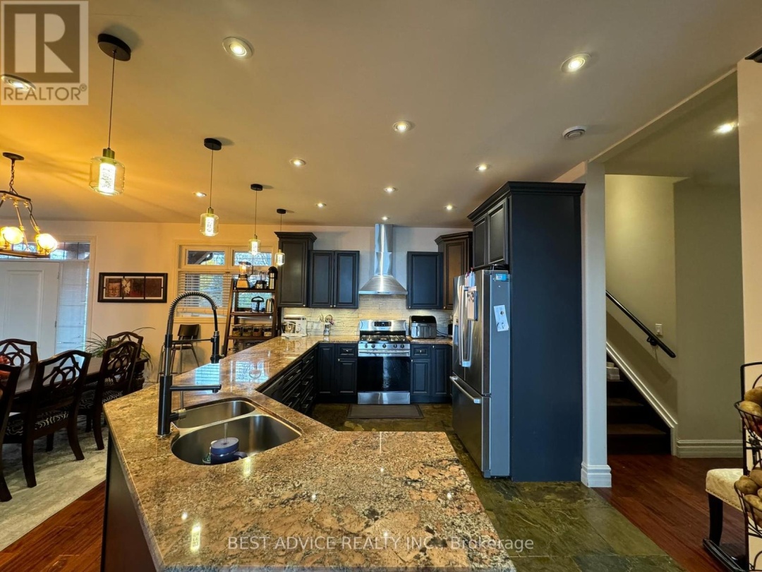 9 Fernwood Lane, Lake Simcoe