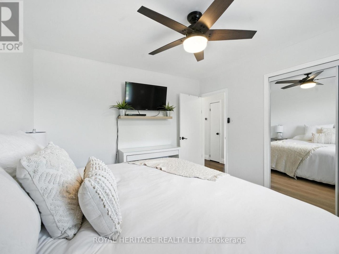 125 ELM TREE ROAD N, 