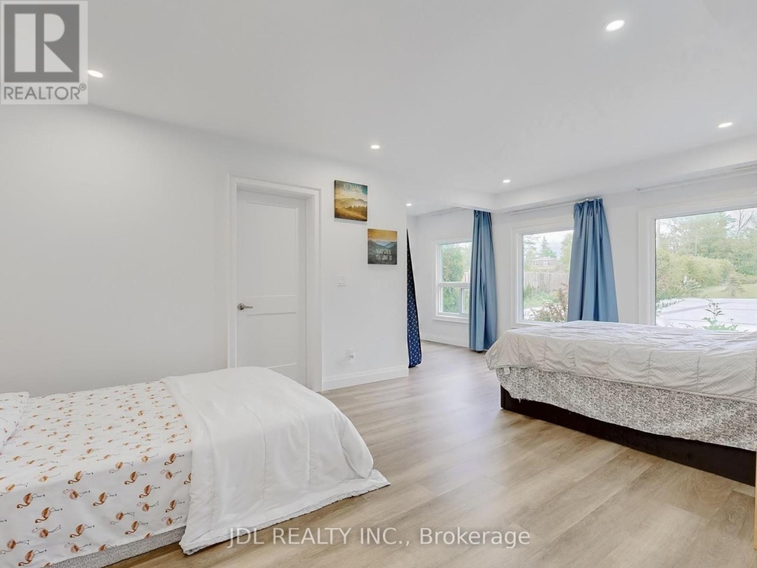 25220 Maple Beach Road, Lake Simcoe