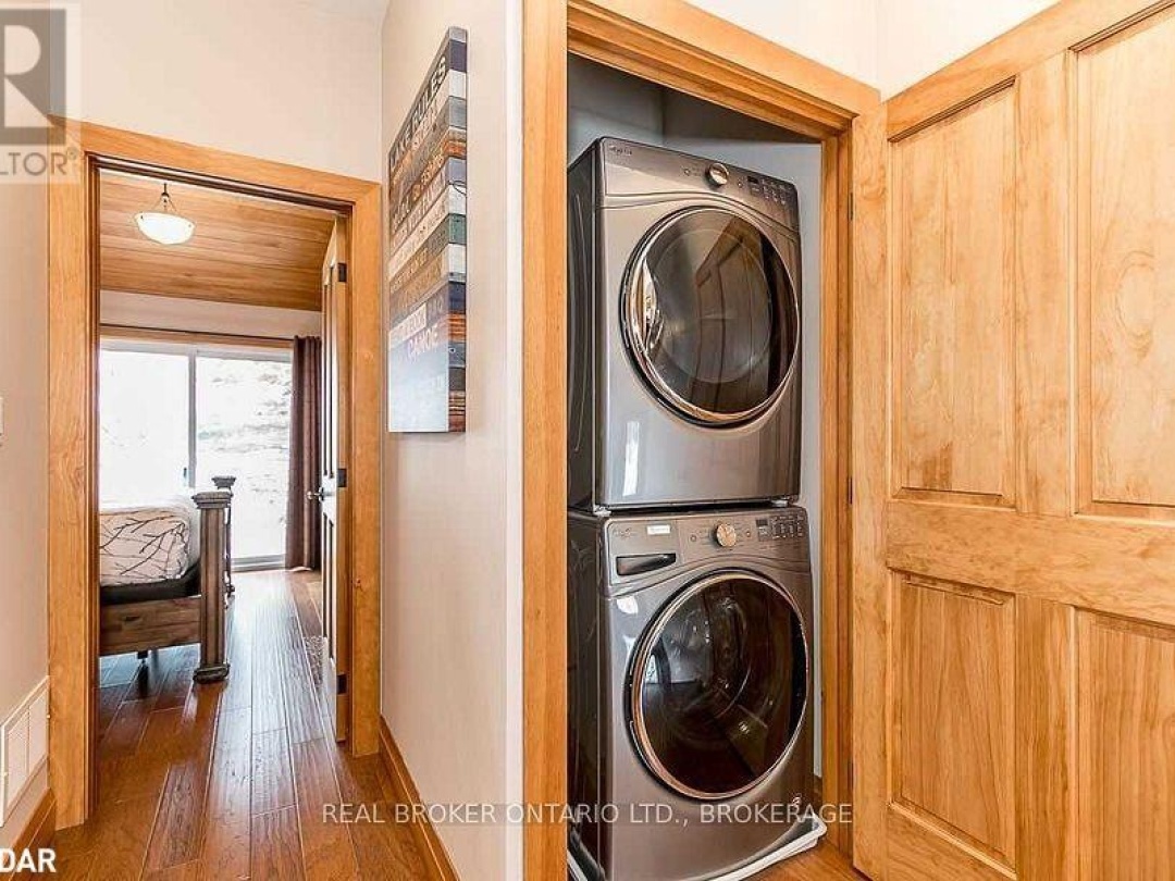 1841 Muskoka Road 118 Road W Unit# 2B, Lake Muskoka
