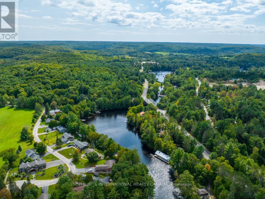 443 By Lock Acres Road, Lake Muskoka