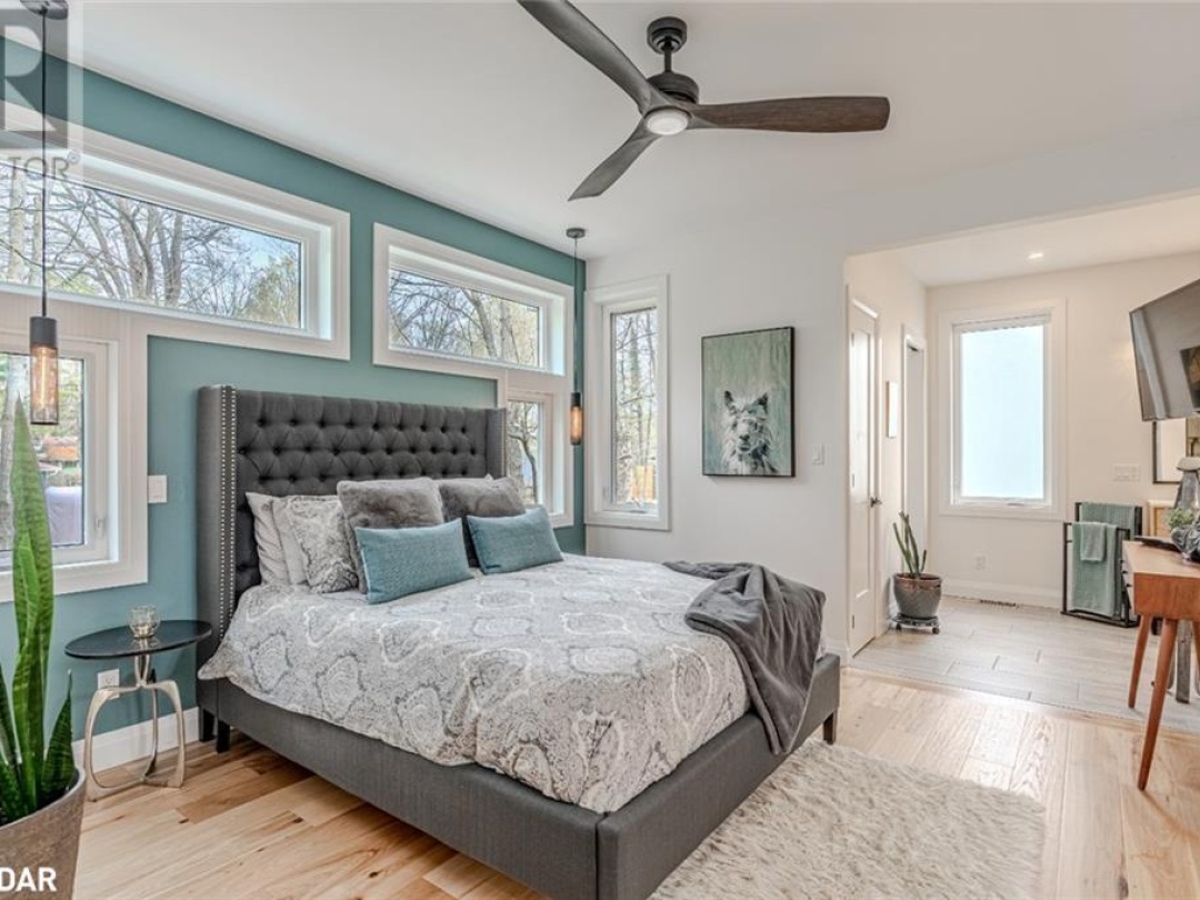 7952 Park Lane Crescent, Black Lake