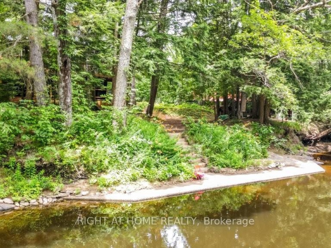 7459 ISLAND CRESCENT, 