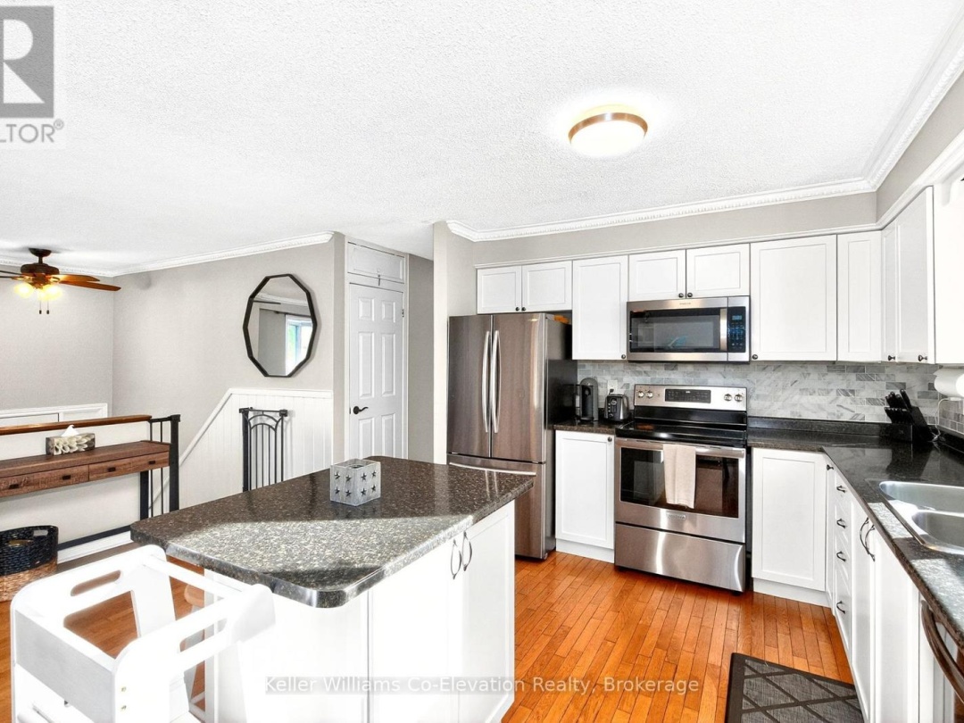 32 LANKIN BOULEVARD, 