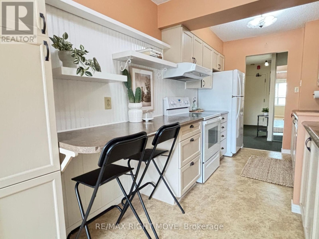 103 54 Fittons Road W, Orillia
