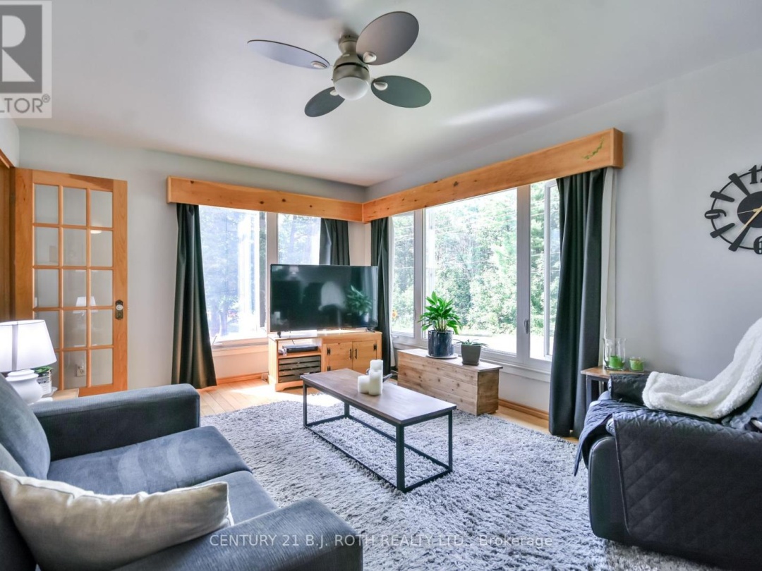1039 DIVISION ROAD E, 