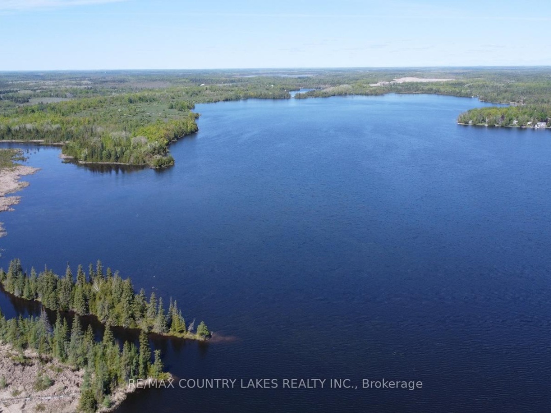8 Saturn Lane, Mitchell Lake