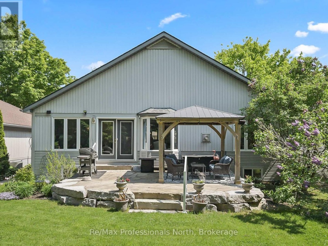 21 WOODMAN'S CHART, Gravenhurst (Muskoka (S))
