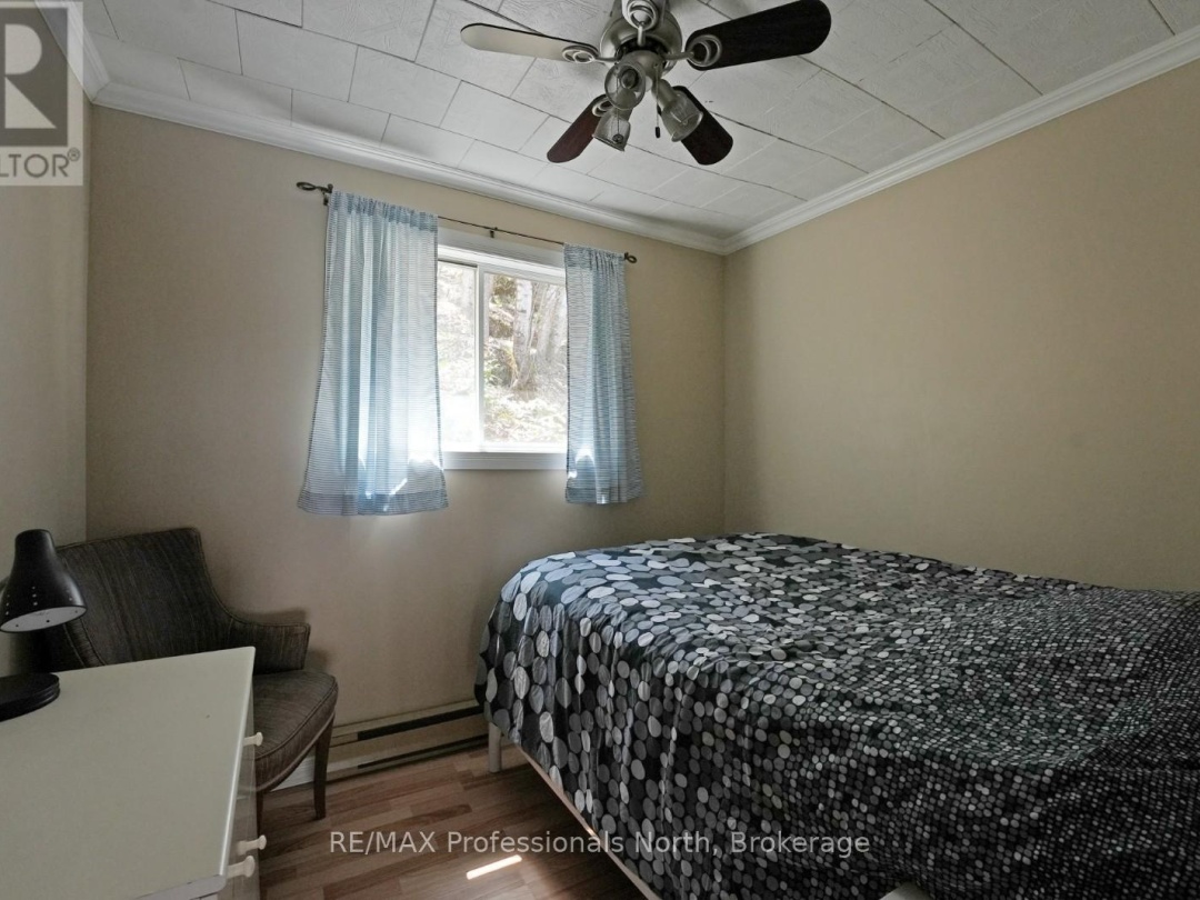 1017 Dunn Road, Haliburton Lake