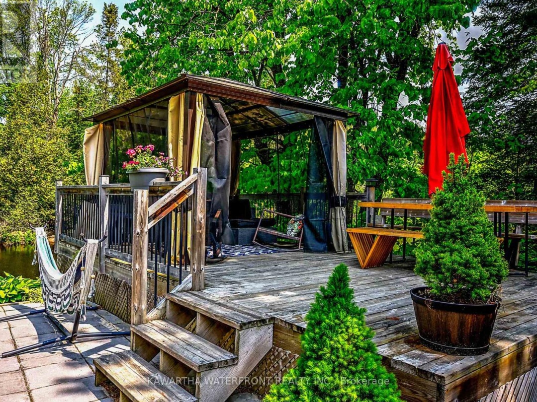 82 Kozy Kove Road, Burnt Lake