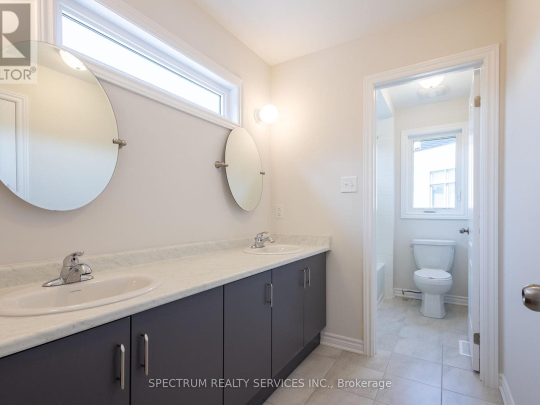 131 Marina Village Drive W, Georgian Bay