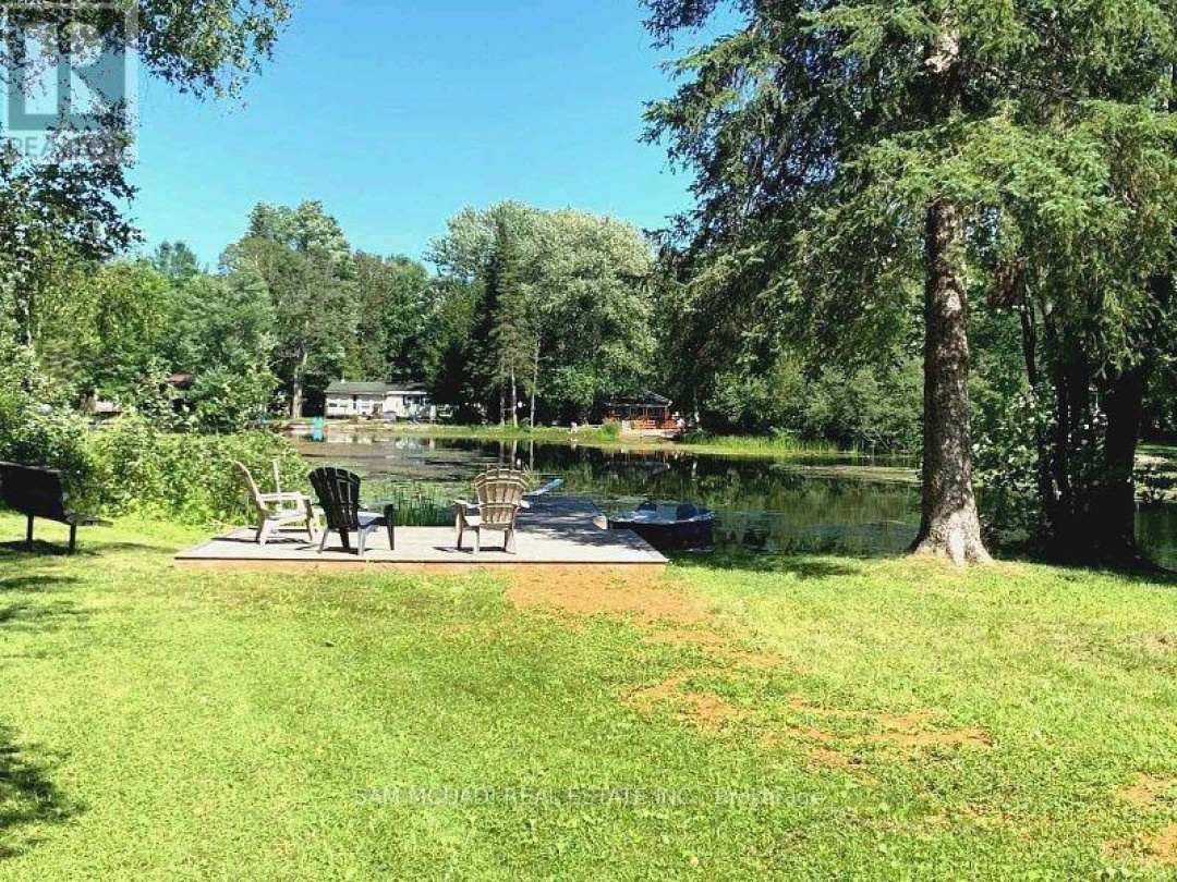44 BASS LAKE ROAD, Pigeon Lake