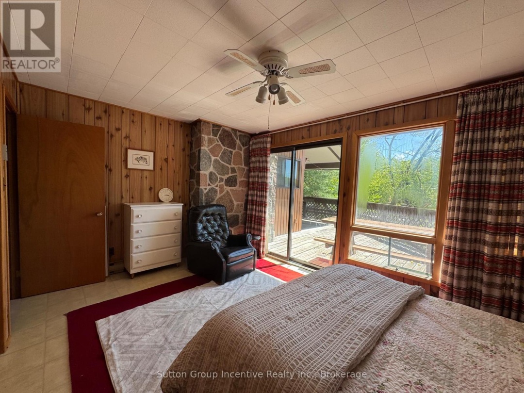 1017 Goldfinch Court, Sparrow Lake