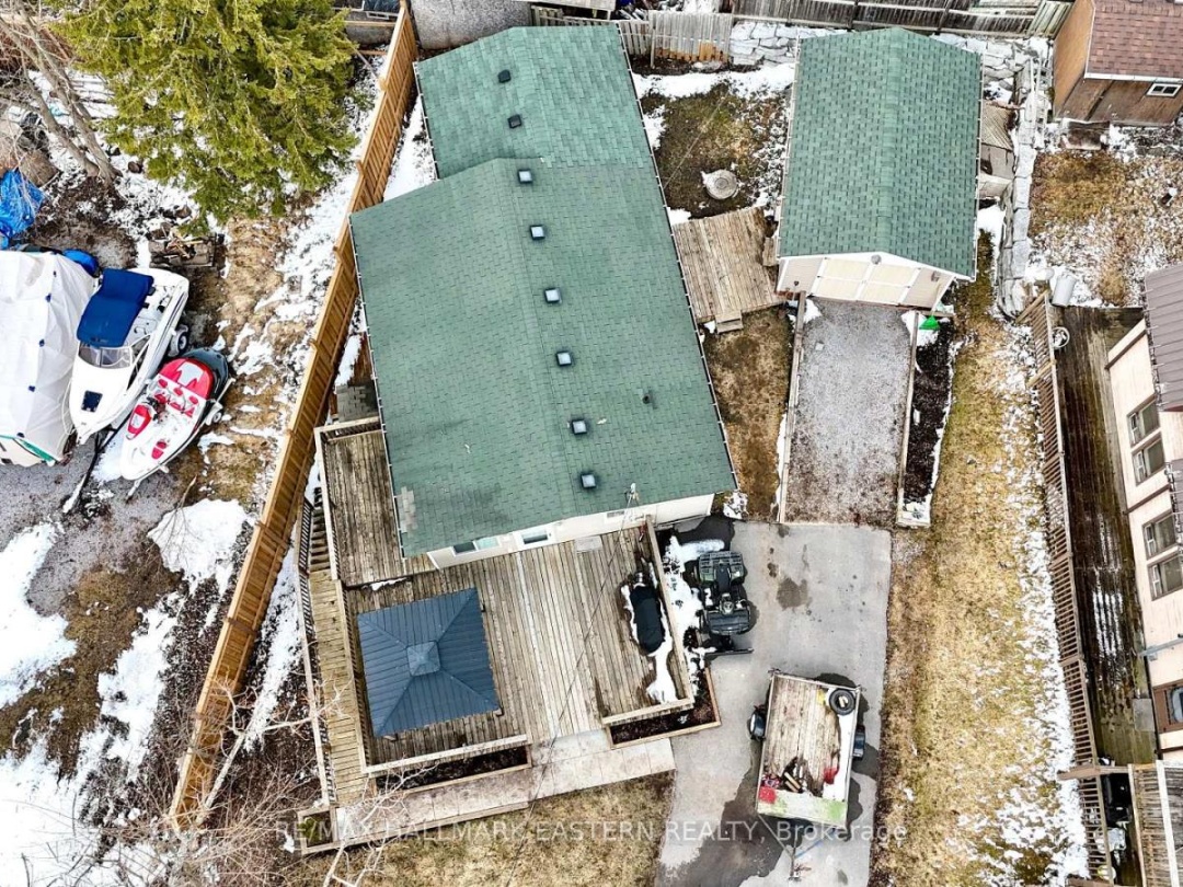 4 Hollyville Boulevard, Sturgeon Lake