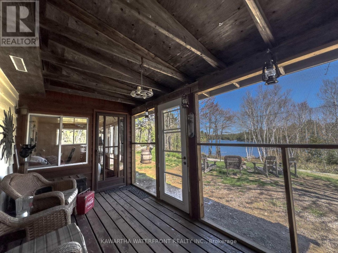 1170 ENGLISH CIRCLE, 