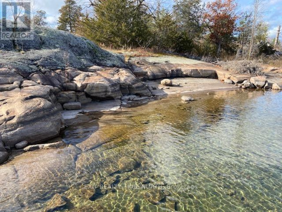 2 IS 320 GEORGIAN, Georgian Bay
