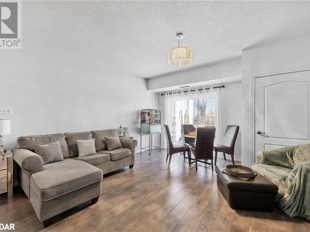 720 YONGE Street Unit# 205, 