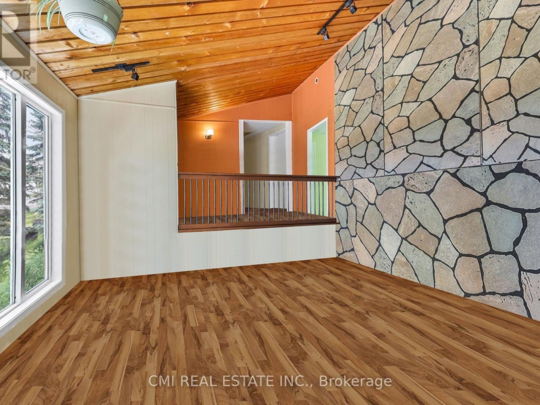 678 Hwy 124, McKellar