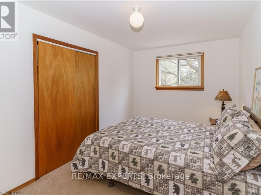 86 STONEY ROAD, Manitouwabing Lake