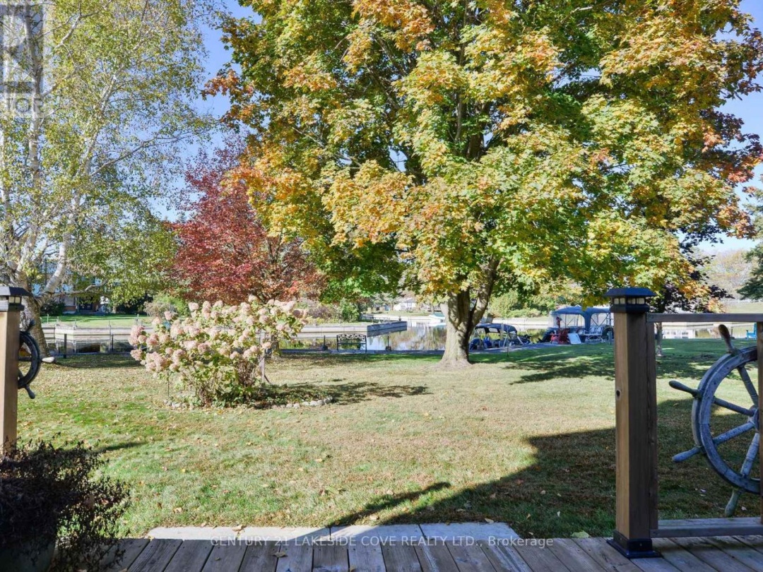 UNIT 6 - 70 LAGUNA PARKWAY, 