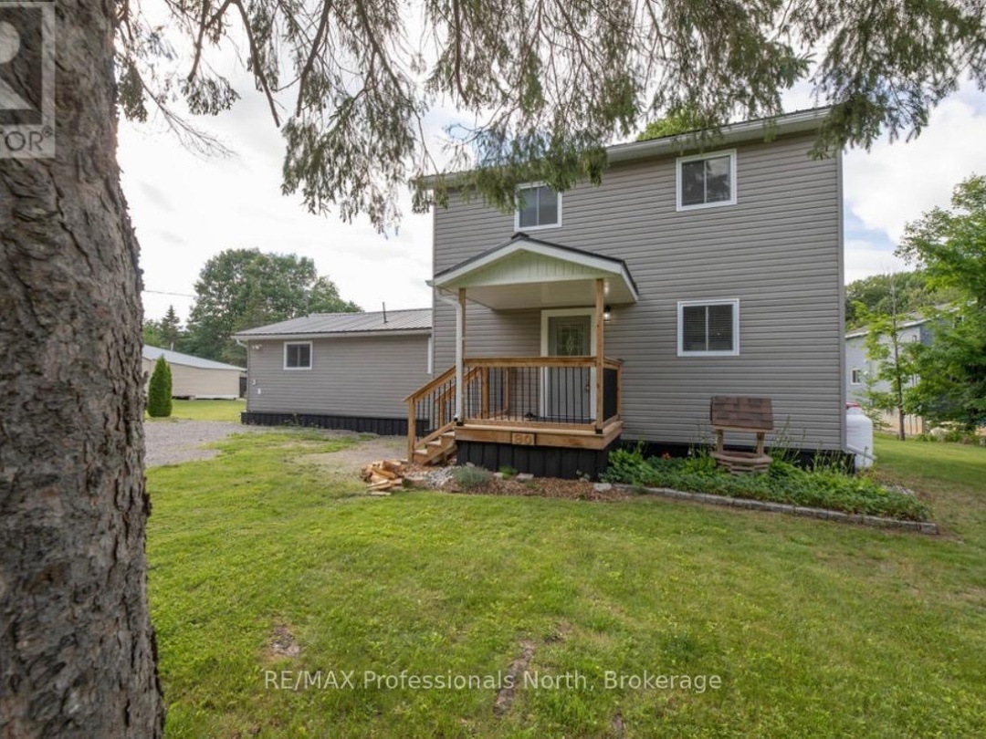 90 Kozy Kove Road, Burnt Lake