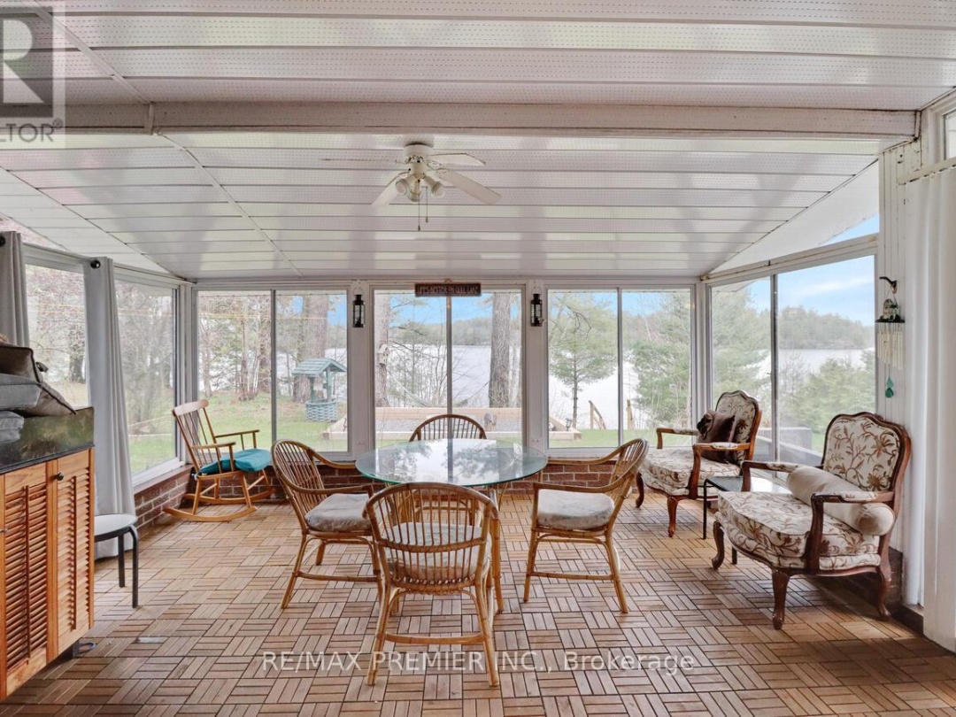 570 Phillip Street E, Gull Lake