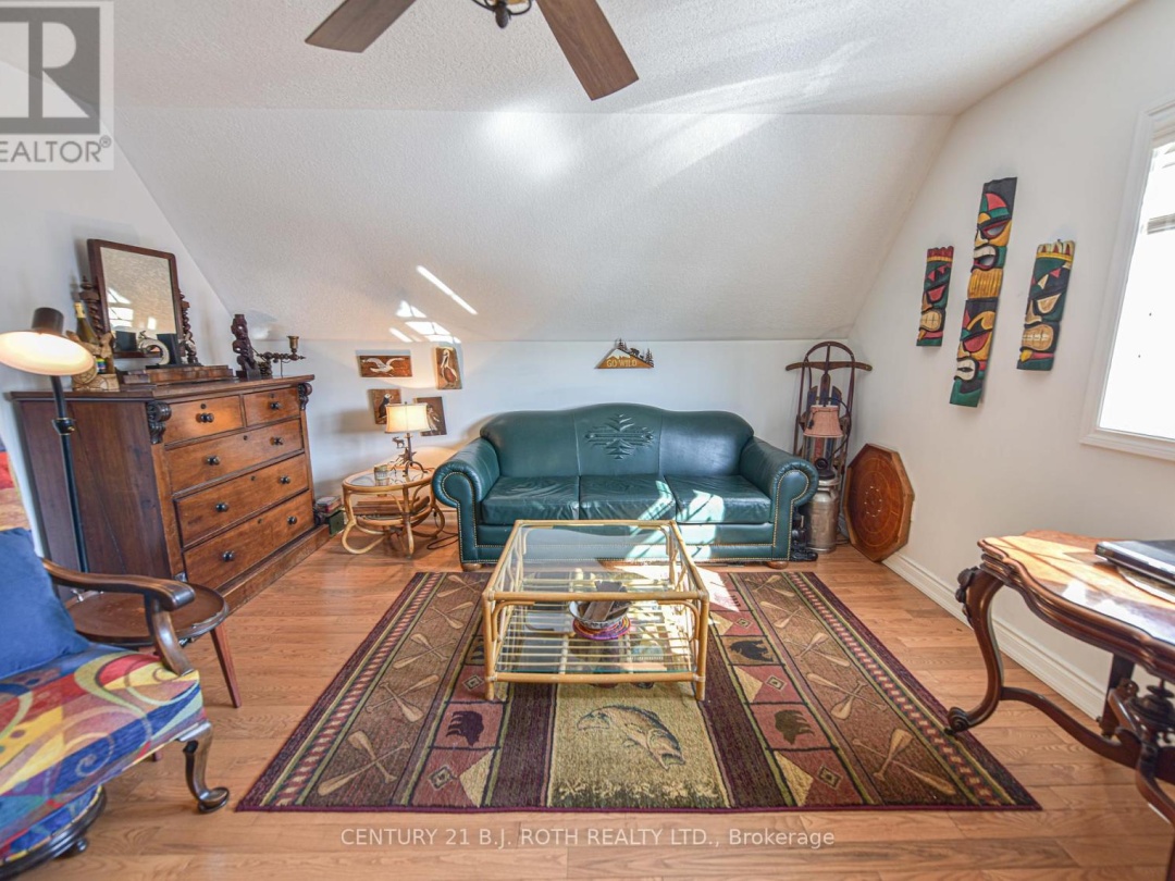 15 - 5 INVERMARA COURT, Lake Simcoe