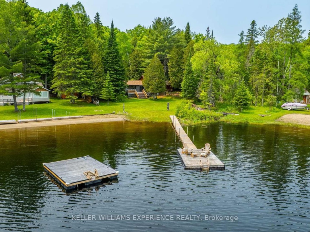 1049 Elsie Bay Road, Horseshoe Lake