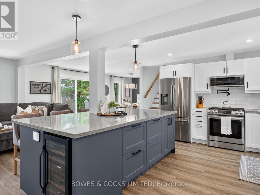 32 STURGEON GLEN ROAD, 