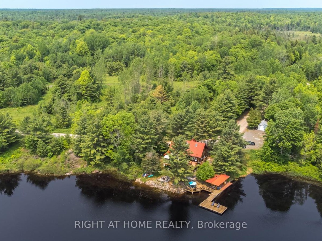235 Loch Erne Road, Vowel Lake