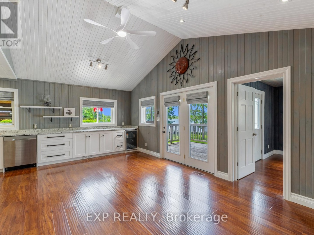 201 Avery Point Road, Dalrymple Lake