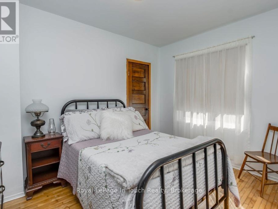 450 ASSINIBOIA STREET, 