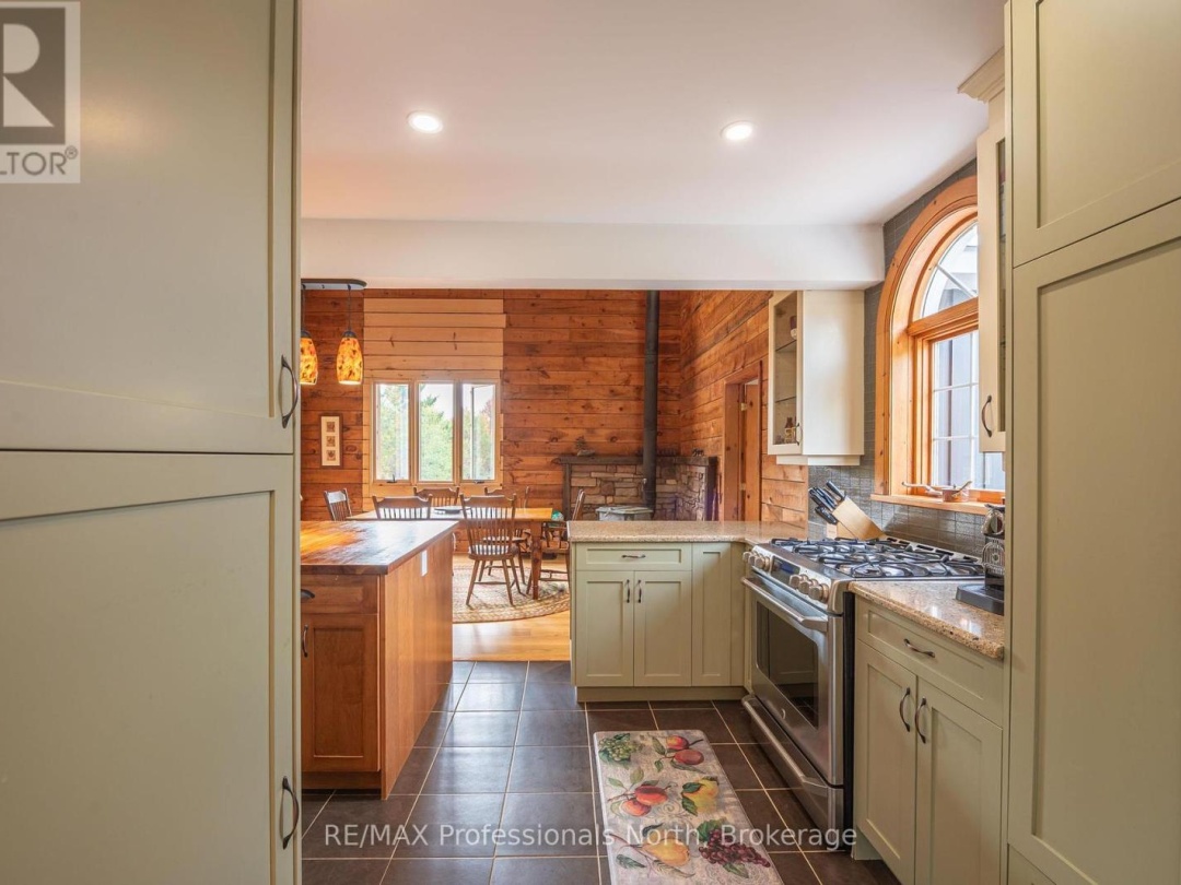 1110 SEDGWICK ROAD, 