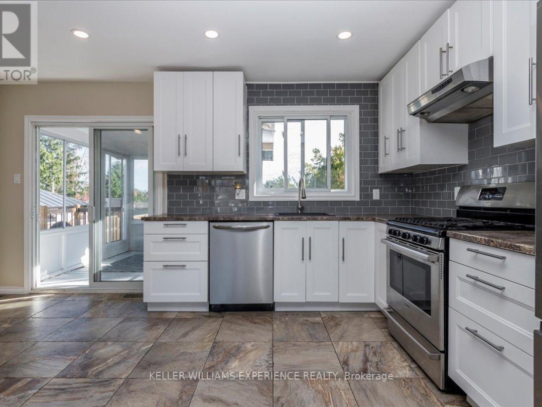 35 CHAMPLAIN CRESCENT, 